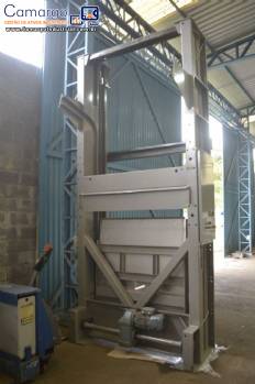 Elevador para carrinho de massas Startec M�quinas