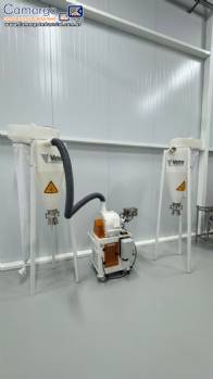 Moinho martelo centr�fugo Vieira MCS 190 com motor de 3 CV 10 kg por hora