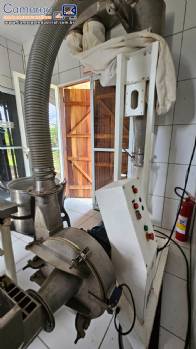 Moinho centr�fugo em a�o inox Scott Tech 50 kg por hora