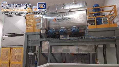 Misturador para produtos em pós com rosca transportadora, silo receptor e peneira centrífuga Consolid Misturador para produtos em pós com rosca transportadora, silo receptor e peneira centrífuga Consolid